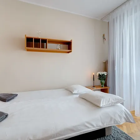 Elite Center Zacisze Apartamento *